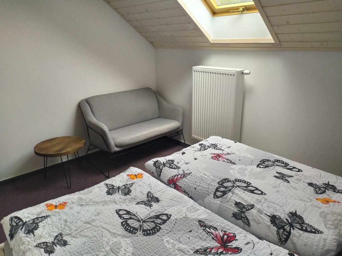 Statek Cesky Dvur Hotel Postupice ภายนอก รูปภาพ