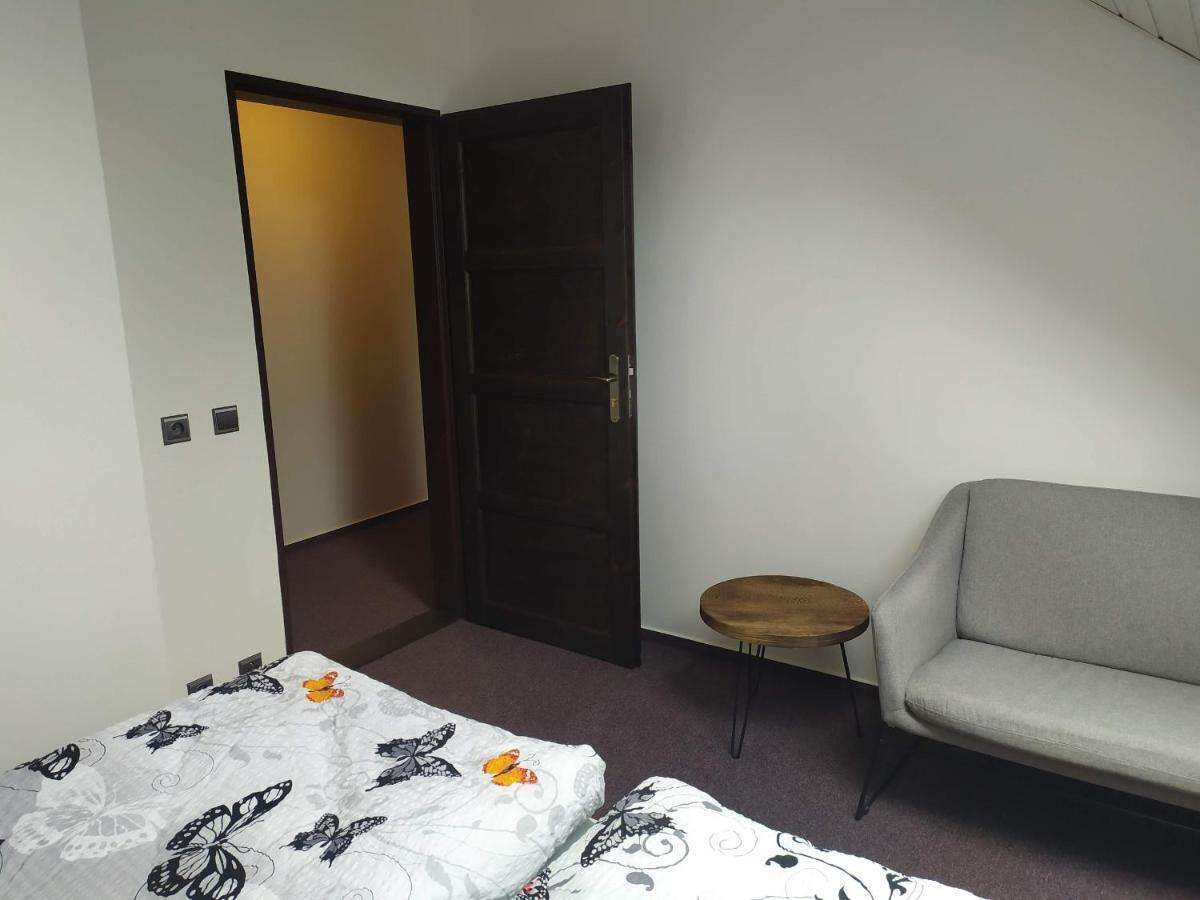 Statek Cesky Dvur Hotel Postupice ภายนอก รูปภาพ